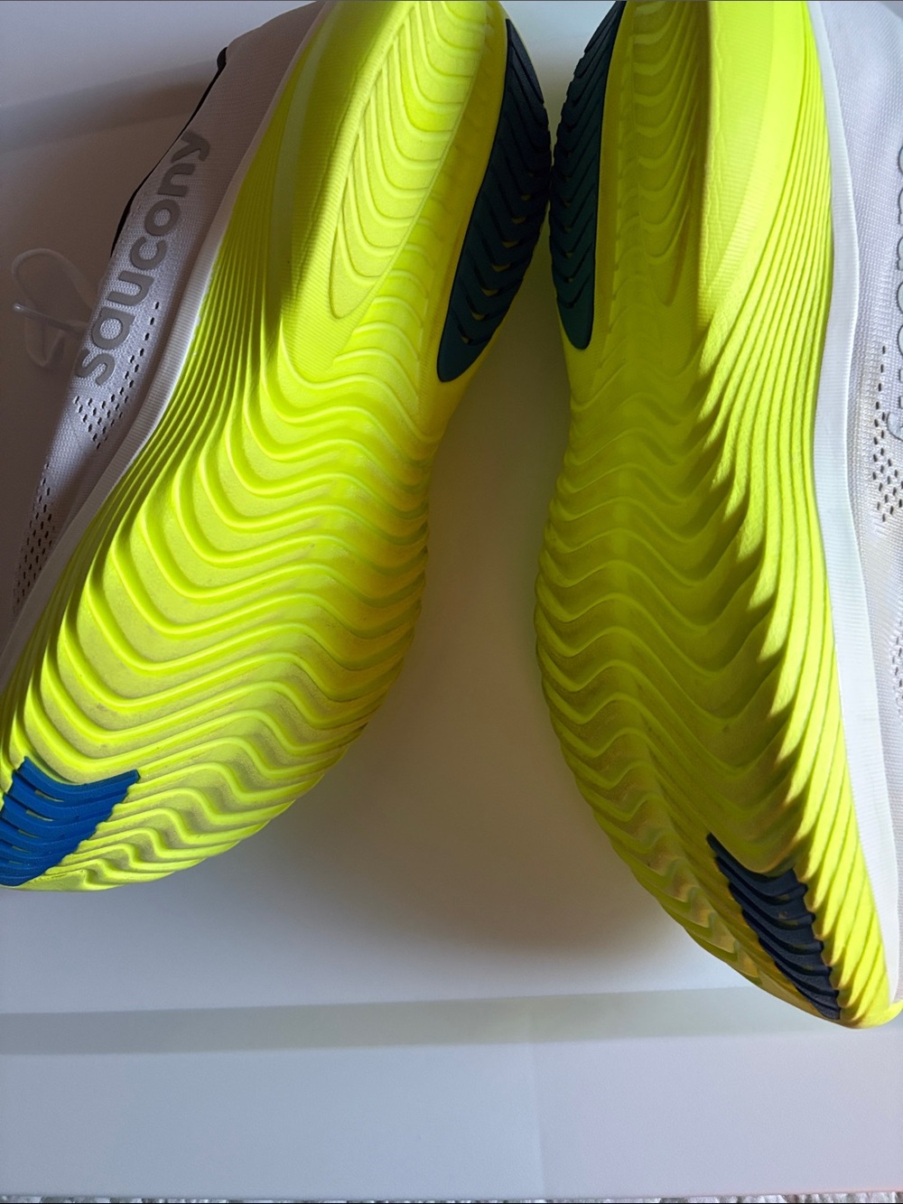 Saucony White and Neon Yellow Men's Running Sneakers - Picture 5 of 6